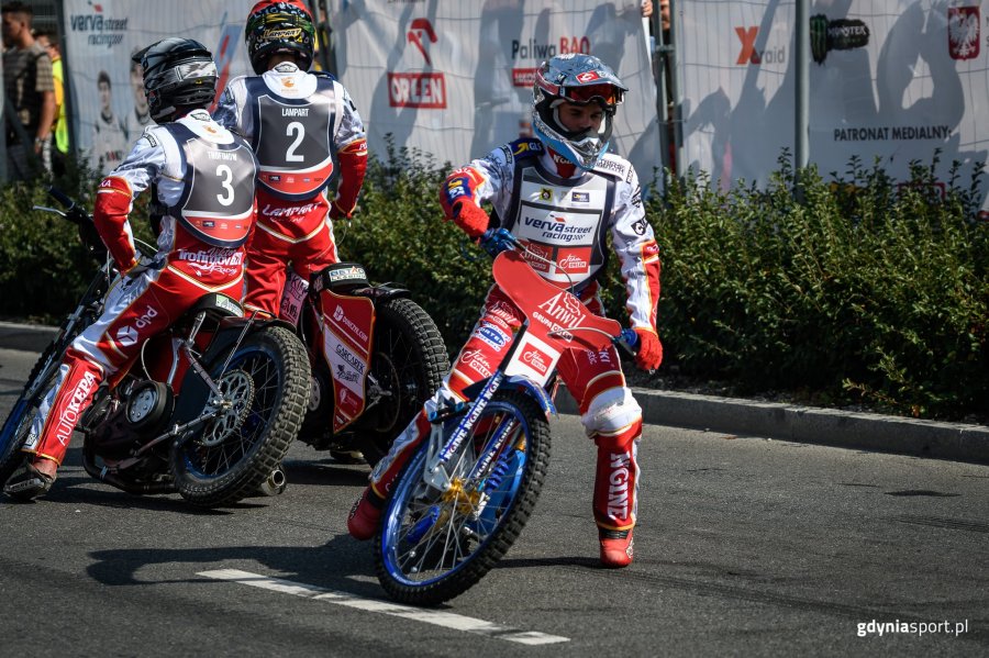 Gdynia znalazła się w centrum motoryzacyjnej Polski - wszystko za sprawą Verva Street Racing Gdynia 2019 // fot. Dawid Linkowski