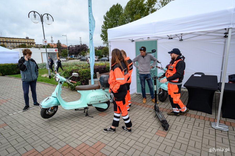 Dzień Elektromobilności w Gdyni // fot. Dawid Linkowski