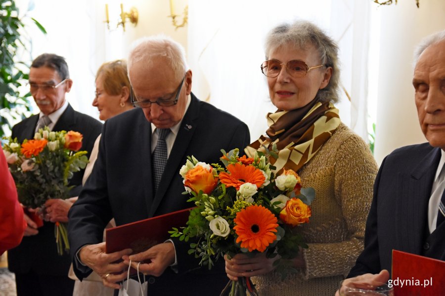 Pamiątkowe Medale za Długoletnie Pożycie Małżeńskie z rąk prezydenta Gdyni Wojciecha Szczurka odebrały kolejne gdyńskie pary // fot. Paweł Kukla
