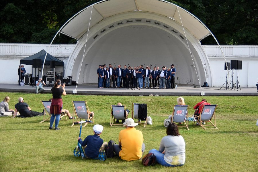 Występ chóru "Zawisza Czarny" fot. Michał Puszczewicz