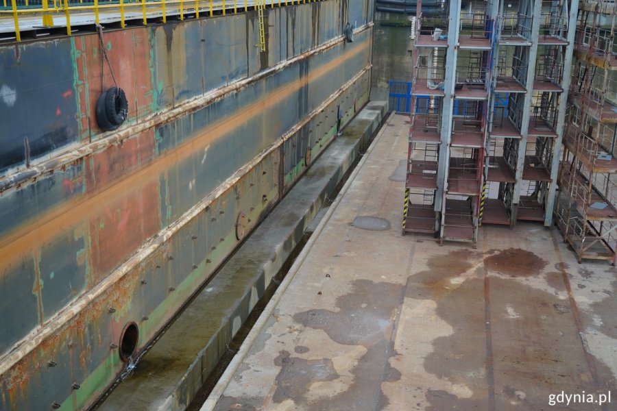 Dok w Stoczni CRIST