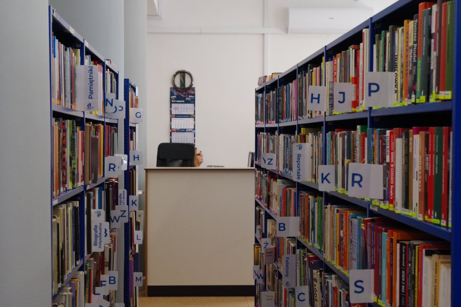 Nowa lada i funkcjonalne zaplecze ułatwiają pracę bibliotekarkom 