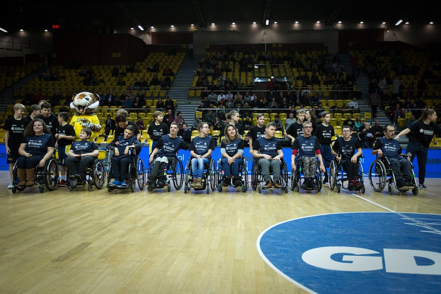 Gdyński OneTeam wystąpił w przerwie meczu EuroCup między Asseco Arką i Albą Berlin, fot. Mariusz Mazurczak