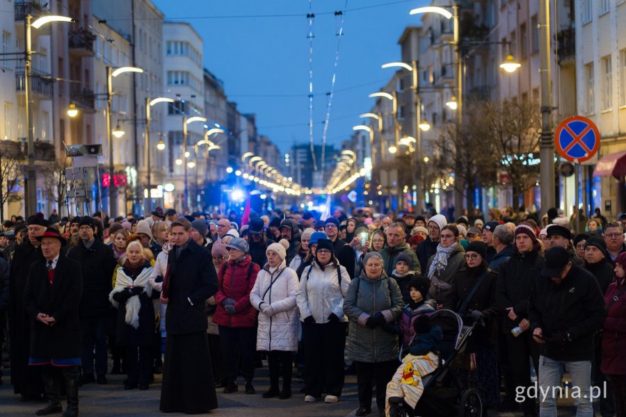 Gdyńska Droga Krzyżowa przeszła ulicami miasta 