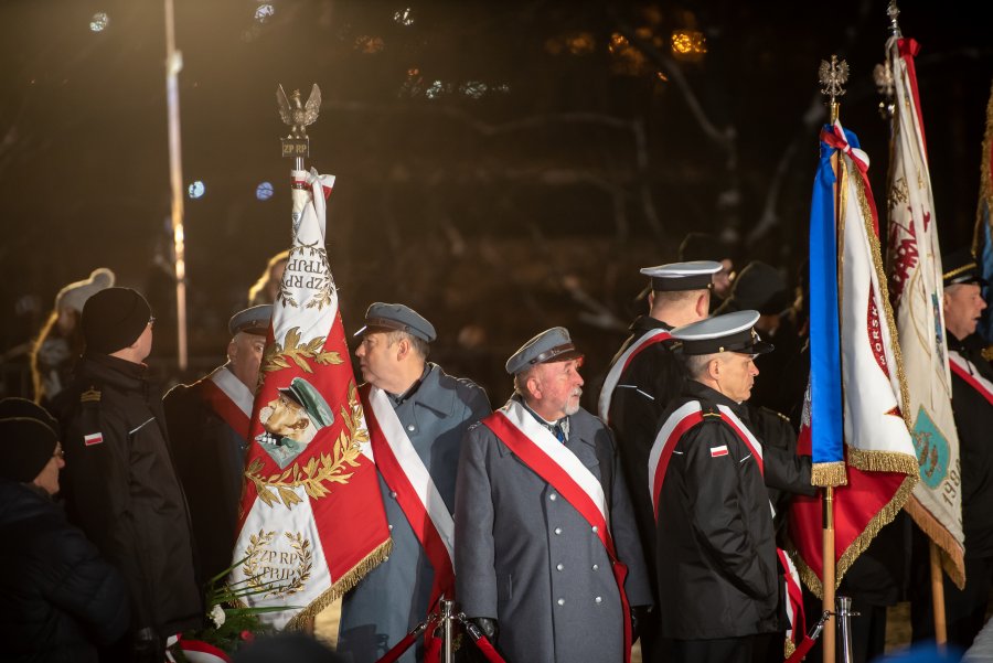Obchody przy pomniku Ofiar Grudnia '70 w Gdyni, fot. Dawid Linkowski