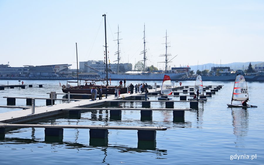 Oficjalnie powitanie pierwszej jednostki korzystającej z Mariny Yacht Park, fot. Kamil Złoch