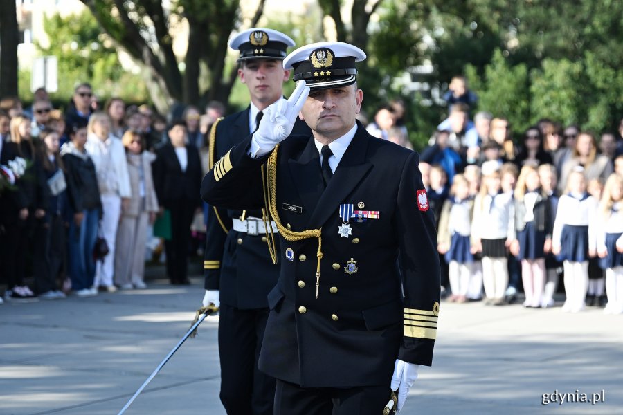  Dzień Polskiego Państwa Podziemnego – uroczystości z okazji 86. rocznicy jego utworzenia pod Pomnikiem Armii Krajowej w Gdyni (fot. Michał Puszczewicz)
