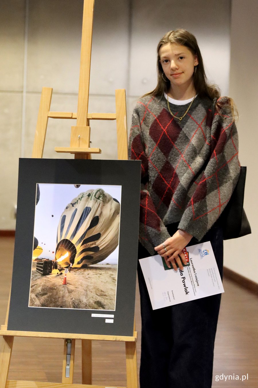 Błękitne Horyzonty 2025 w PPNT w Gdyni. Na zdjęciu zwyciężczyni konkursu, uczennica II LO  (fot. Katarzyna Balcerzak)