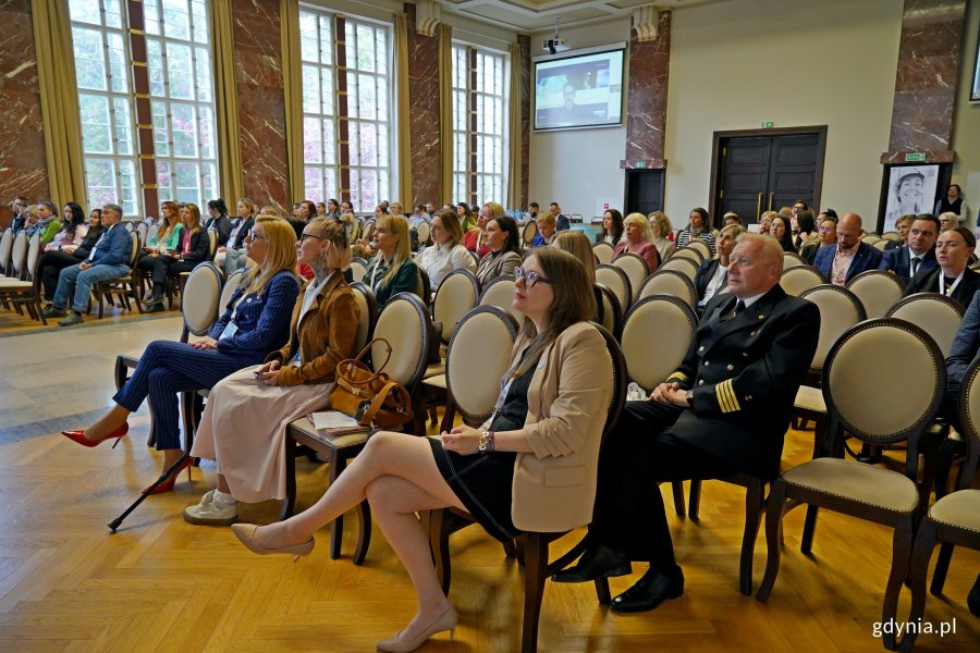 Uczestnicy 3. Konwencji Kobiet Branży Morskiej zgromadzeni w auli Uniwersytetu Morskiego w Gdyni 