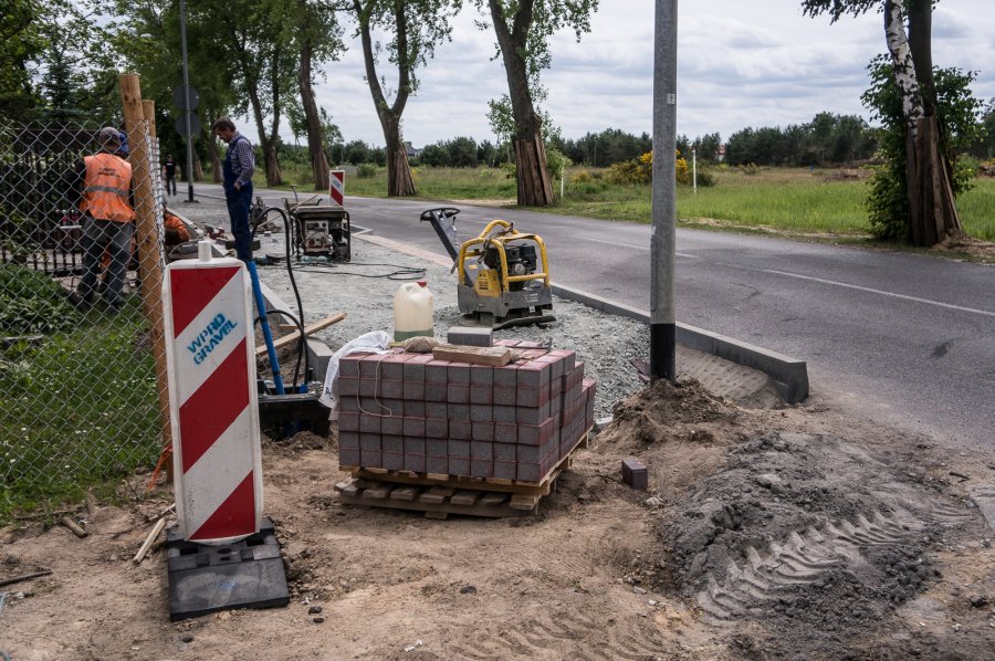 Budowa ścieżki rowerowej na Chwarznie-Wiczlinie - realizacja poszerzonego projektu BO 2015