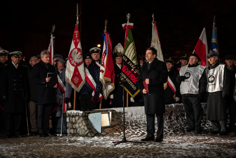 Obchody przy pomniku Ofiar Grudnia '70 w Gdyni, fot. Dawid Linkowski