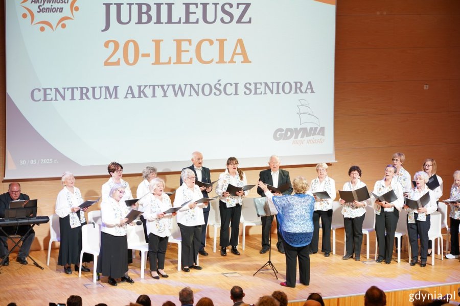 Występ chóru „Kamerton”
