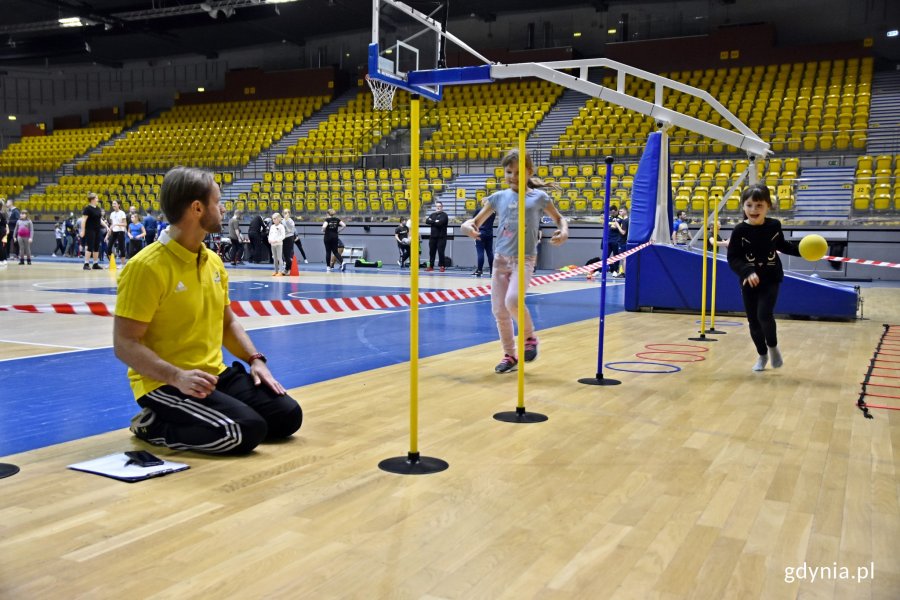 W Gdyni odbył się specjalny festyn sportowy „Ruszajmy się – razem” dla uczniów gdyńskich podstawówek // fot. Magdalena Czernek