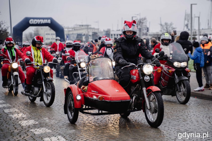 20. edycja parady „Mikołaje na motocyklach” - start w Gdyni, fot. Kamil Złoch