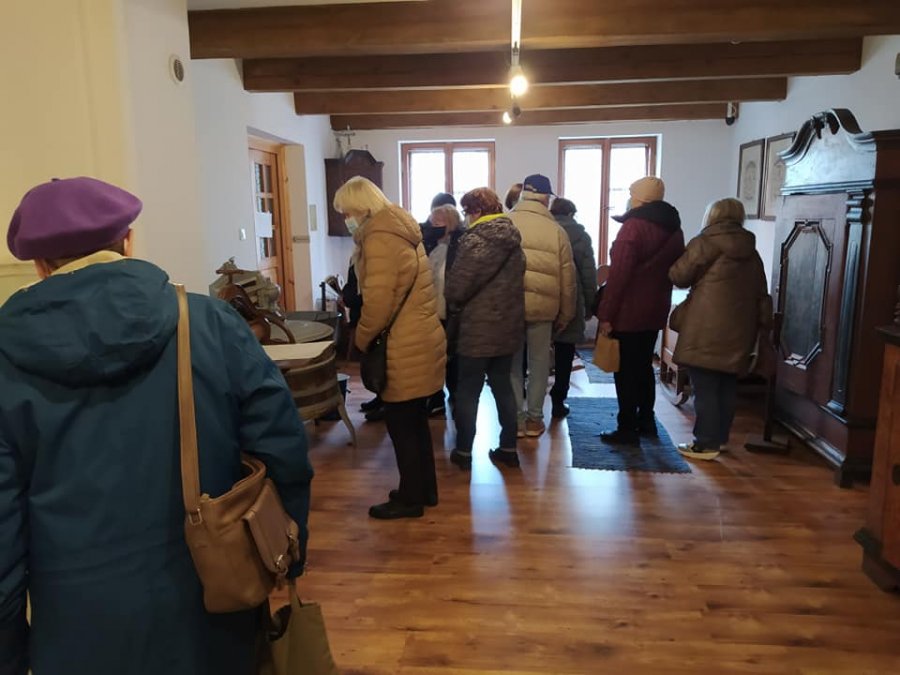 Seniorzy z Klubu Seniora "Północ" aktywnie spędzają czas//fot. Facebook Klub Seniora "Północ"
