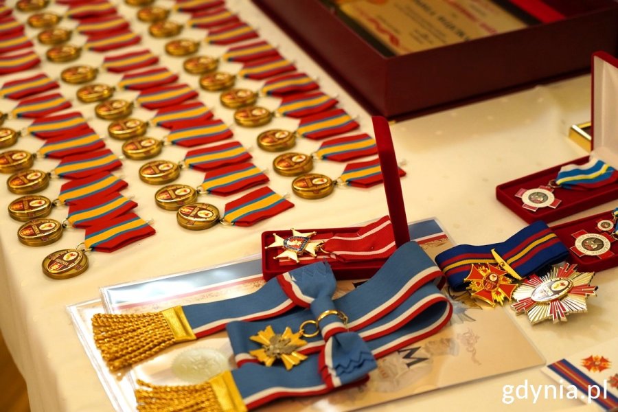 Jubileuszowe medale dla honorowych dawców krwi 