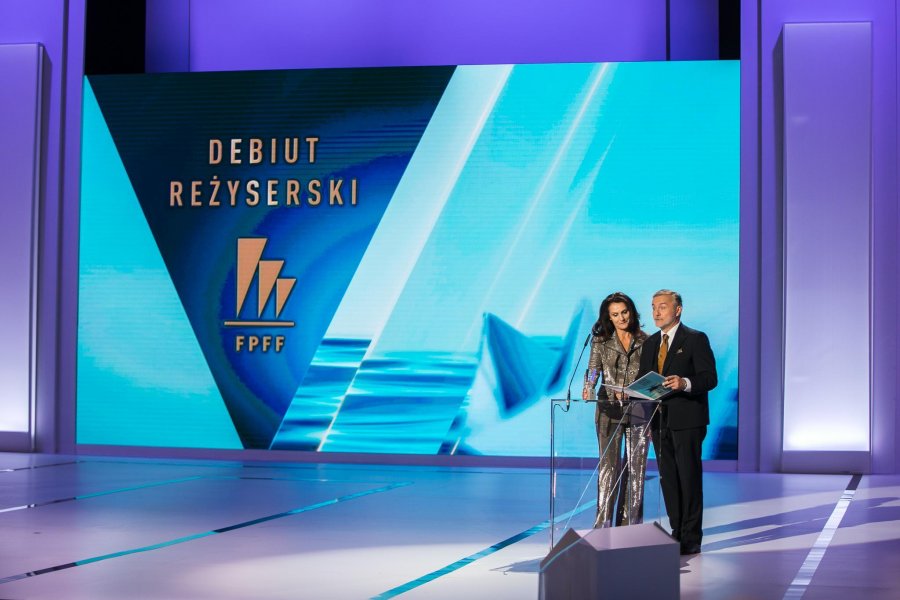 Jedną z nagród wręczał prezydent Gdyni Wojciech Szczurek // fot. Karol Stańczak