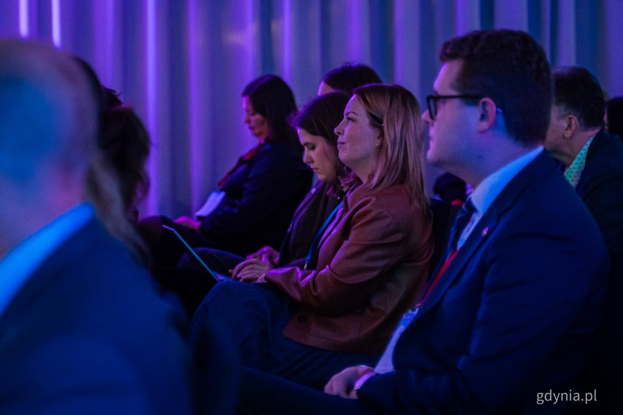 Na zdjęciu m.in. wiceprezydentka Gdyni Oktawia Gorzeńska. Konferencja generalna Związku Miast Bałtyckich w Słupsku, 5 listopada (fot. Kamil Złoch)
