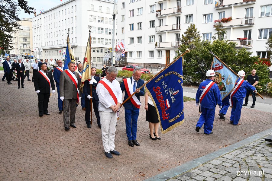Sobotnie uroczystości pod pomnikiem, fot. Michał Puszczewicz