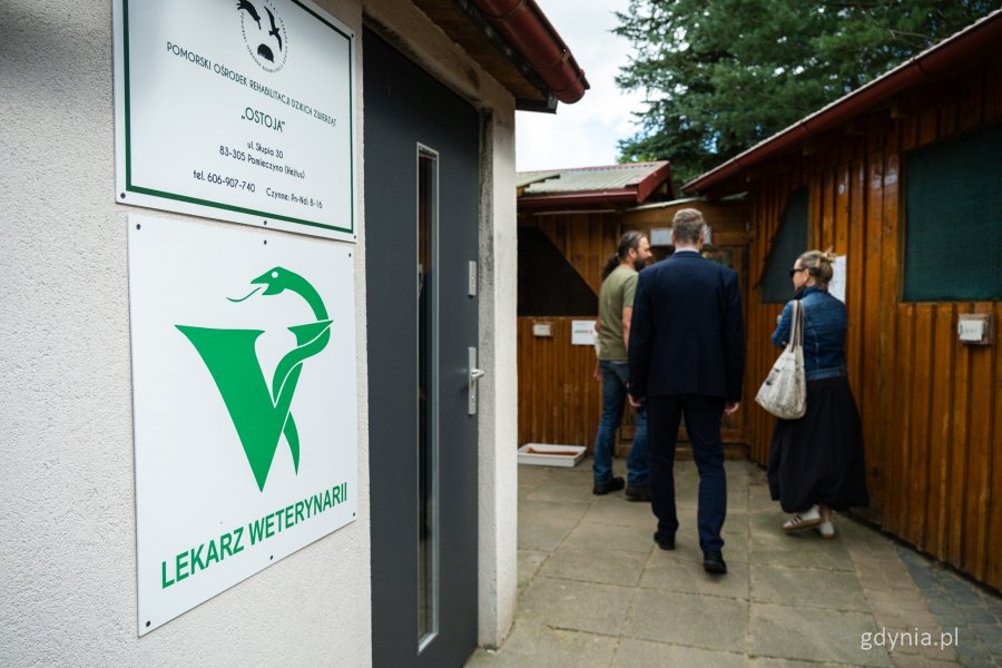 Obiekty należące do Pomorskiego Ośrodka Rehabilitacji Dzikich Zwierząt „Ostoja” w Pomieczynie (fot. Kamil Złoch)