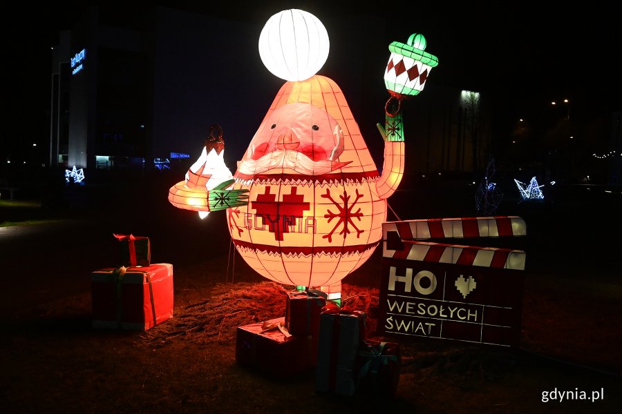 Iluminacje na placu Grunwaldzkim // fot. Michał Puszczewicz