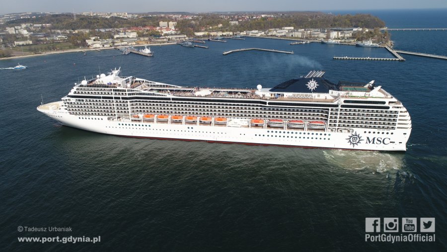 MSC Poesia / fot. Tadeusz Urbaniak Port Gdynia