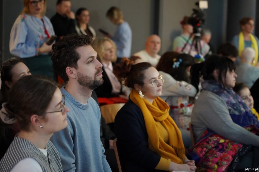 Uczestnicy wydarzenia, wśr&oacute;d nich m.in. Marta Otrębska i Filip Śmigielski 