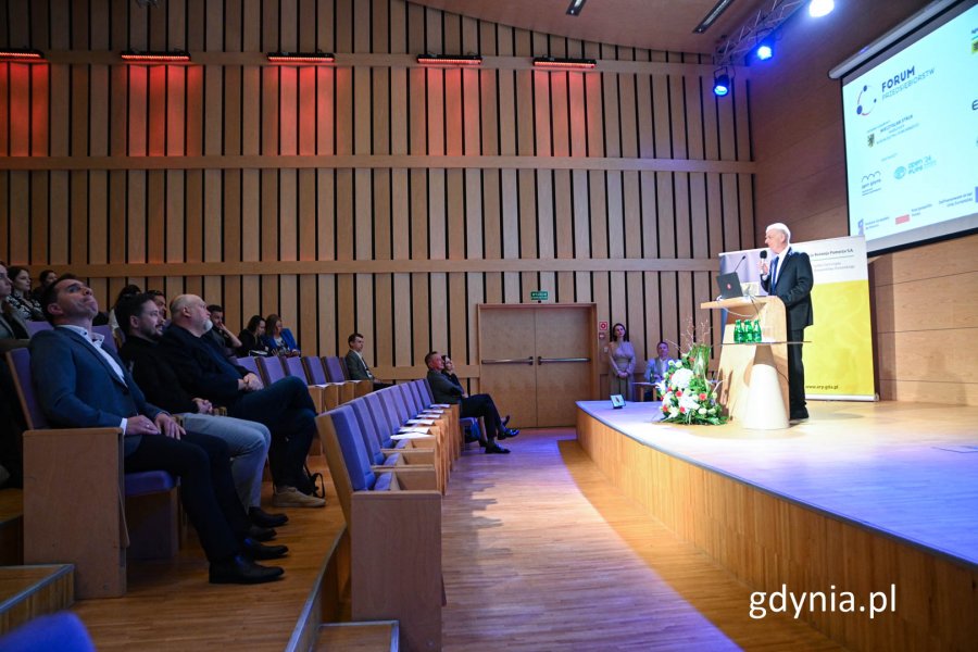 Konferencja "Forum Przedsiębiorstw" zorganizowana przez Agencję Rozwoju Pomorza, fot. Michał Sałata