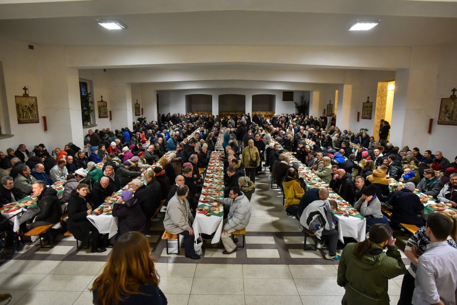 Wigilia dla samotnych i potrzebujących // fot. Dawid Linkowski