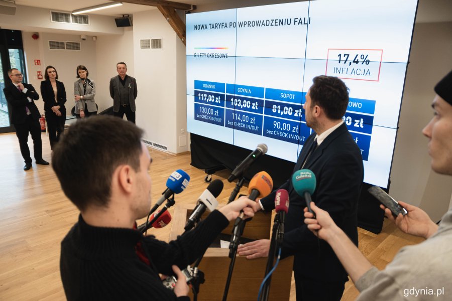 Konferencja prasowa przedstawiająca pilotaż systemu „Fala”, fot. Kamil Złoch