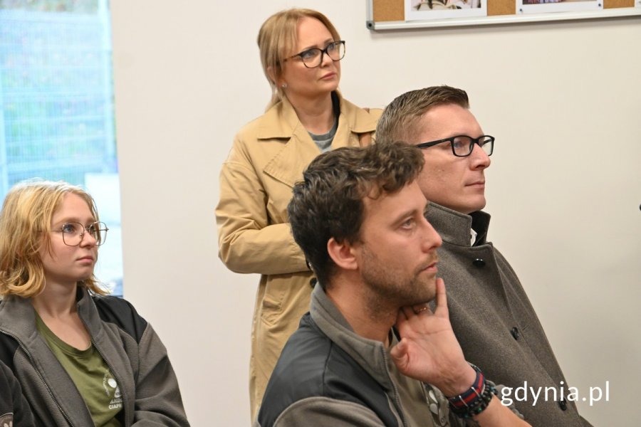 W otwarciu nowego budynku biurowo-administracyjnego w „Ciapkowie” wziął udział m.in. Mateusz Richert - burmistrz Redy (pierwszy z prawej)