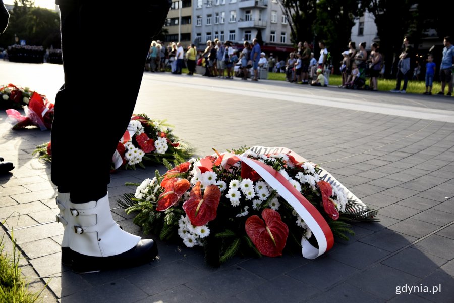 Na ulicach Gdyni odbył się capstrzyk poprzedzający Święto Marynarki Wojennej // fot. Paweł Kukla