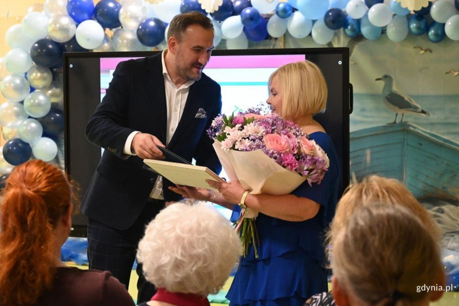 Wiceprezydent Gdyni Tomasz Augustyniak i dyrektorka Przedszkola nr 21 Joanna Lis (fot. Magdalena 