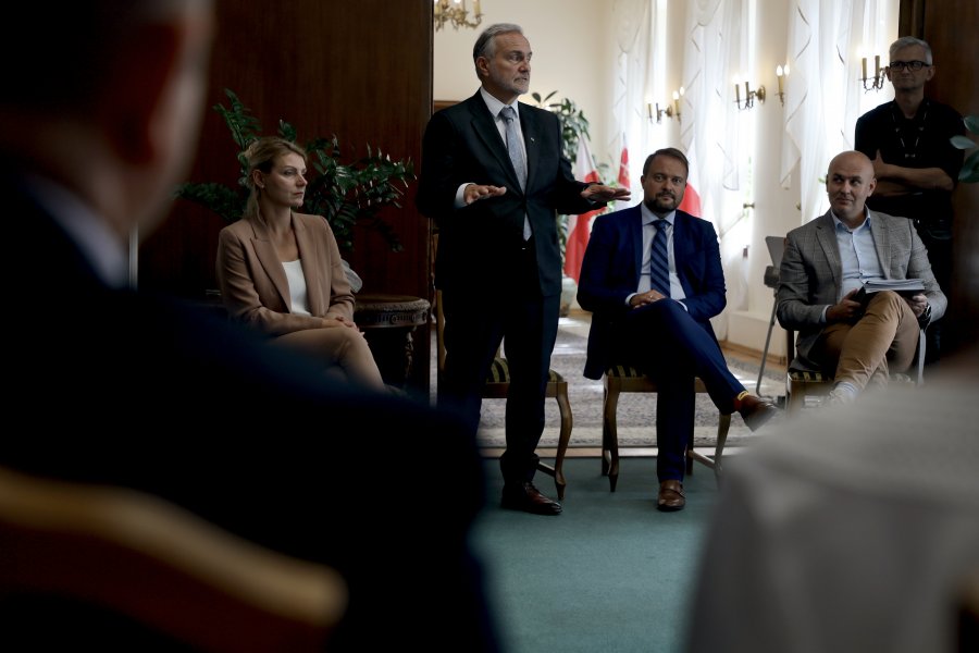 Uroczyste wręczenie nominacji dla kadry kierowniczej nowej struktury pionu skarbnika w Urzędzie Miasta Gdyni / fot. Paweł Marszałkowski