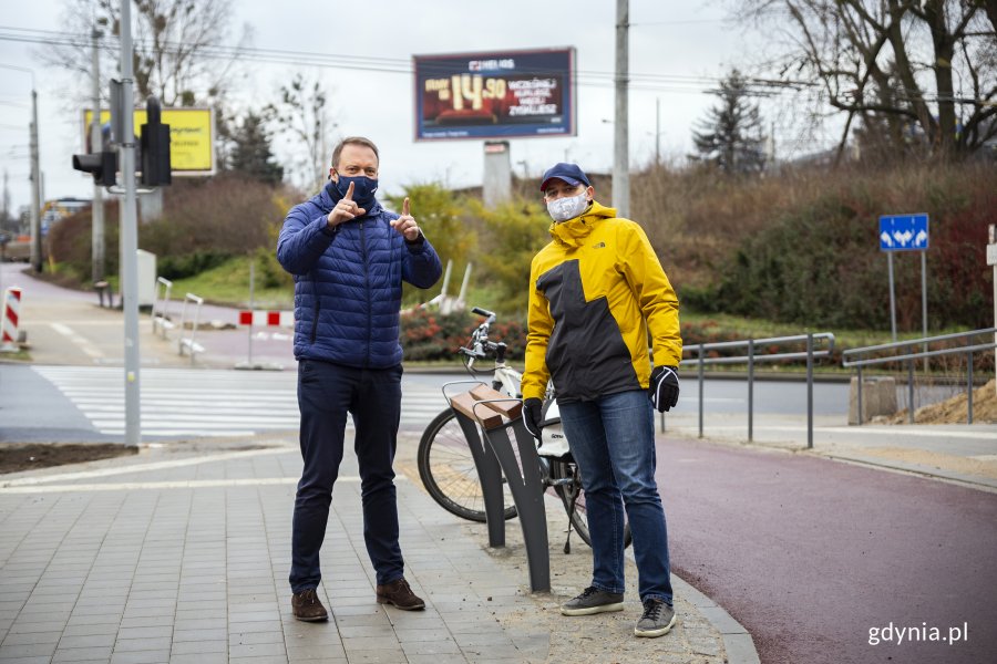 Na zdj. z lewej Mareł Łucyk, wiceprezydent Gdyni ds. rozwoju oraz Jakub Furkal, Pełnomocnik Prezydenta Gdyni ds. Komunikacji Rowerowej