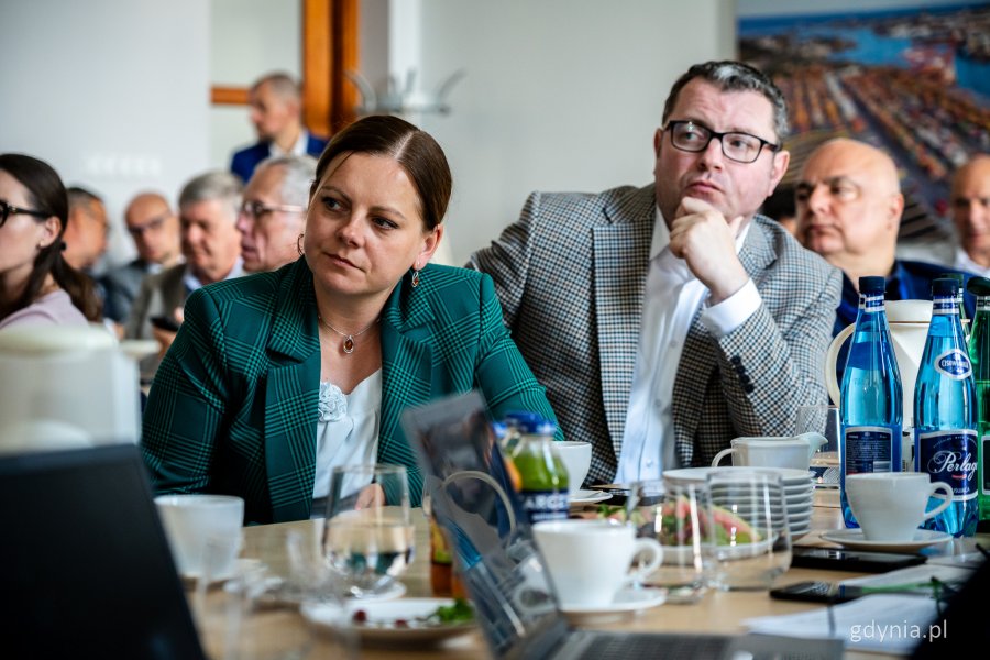 Posiedzenie sejmowej Komisji Infrastruktury w Porcie Gdynia – prezydent Gdyni Aleksandra Kosiorek (fot. Kamil Złoch)