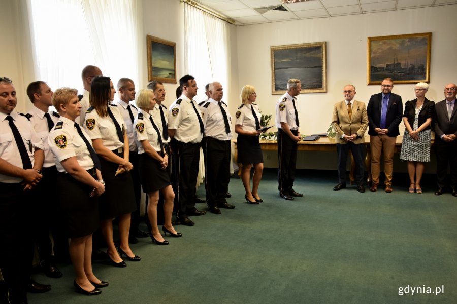 W uroczystości udział wzięli m.in. Wojciech Szczurek, prezydent Gdyni, Marek Łucyk, wiceprezydent Gdyni ds. rozwoju, Joanna Zielińska, przewodnicząca Rady Miasta // fot. Paweł Kukla