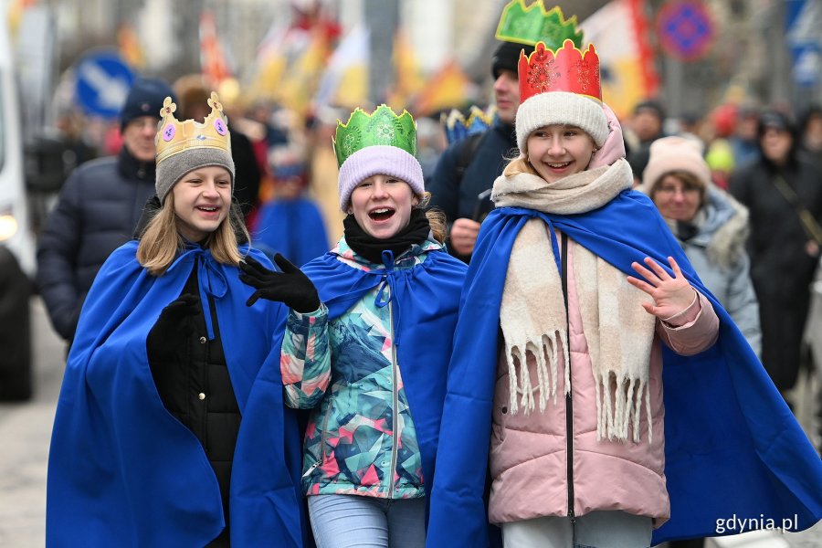 Uczestnicy Orszaku Trzech Króli