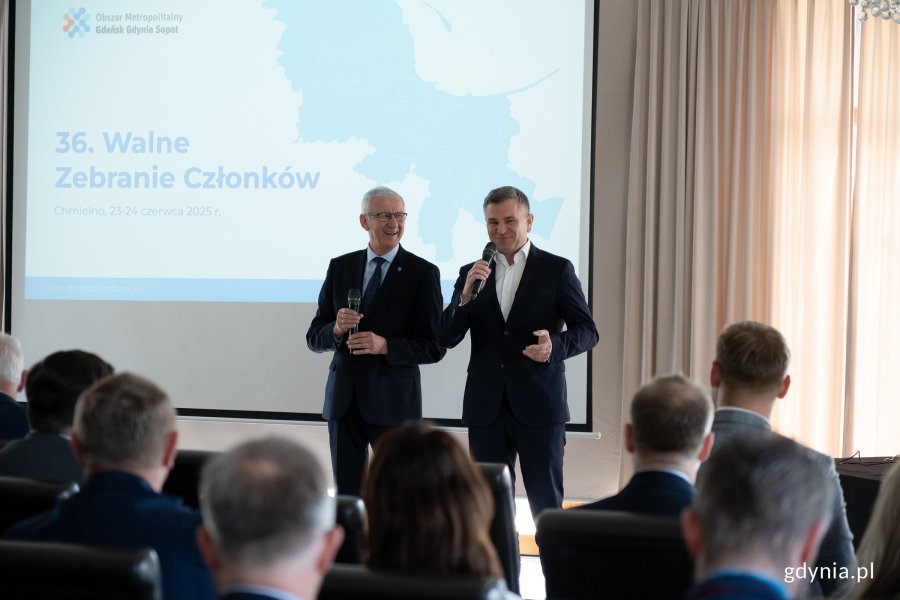 Na zdjęciu starosta kartuski Bogdan Łapa i wójt Chmielna Michał Melibruda (fot. Natalia Kawalerowicz)