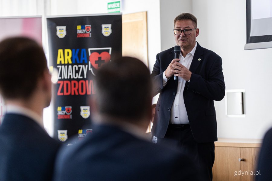 Tomasz Majchrowicz. Konferencja European Healthy Stadia Network zorganizowana przez Arkę Gdynia, Gdański Uniwersytet Medyczny i Gdyńskie Centrum Zdrowia (fot. Kamil Złoch)