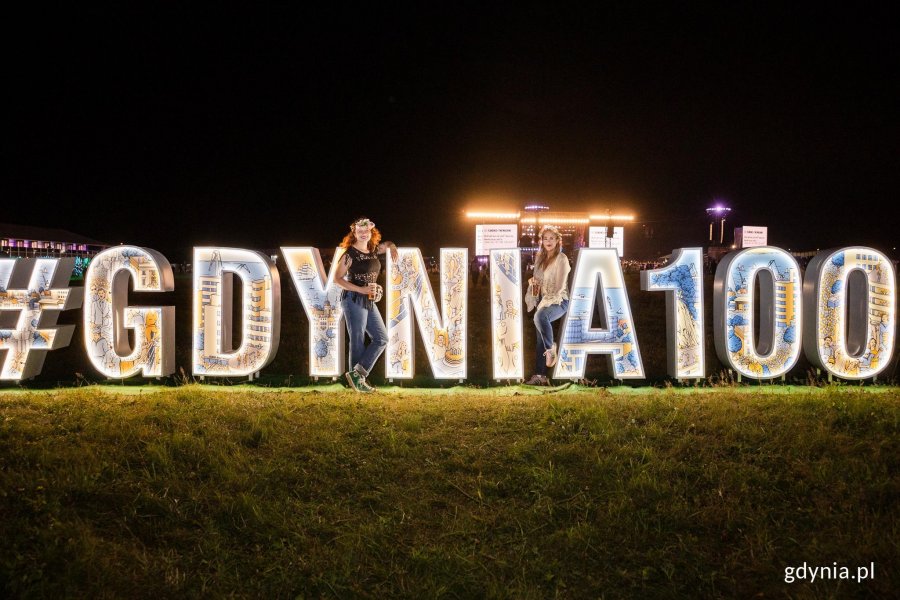 Uczestnicy festiwalu przy hashtagu #Gdynia100 