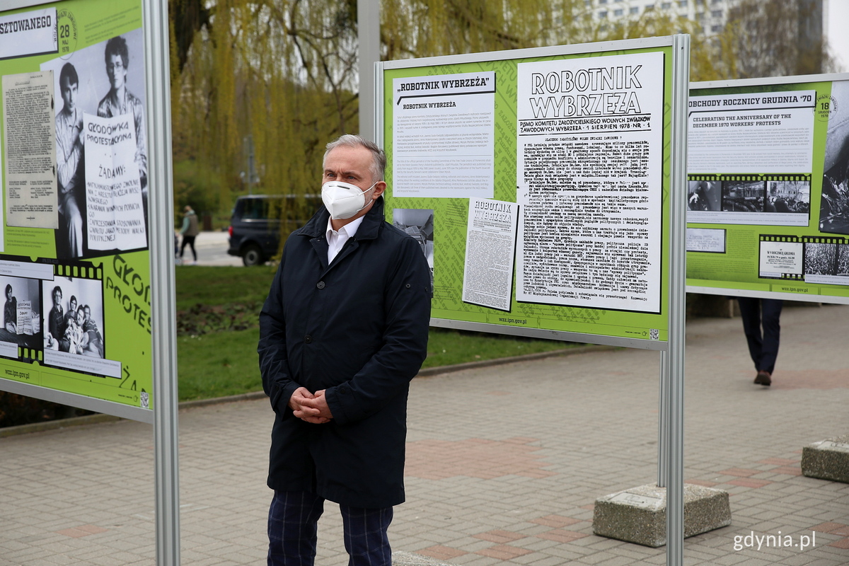 Prezydent Wojciech Szczurek podczas otwarcia wystawy // fot. Przemysław Kozłowski