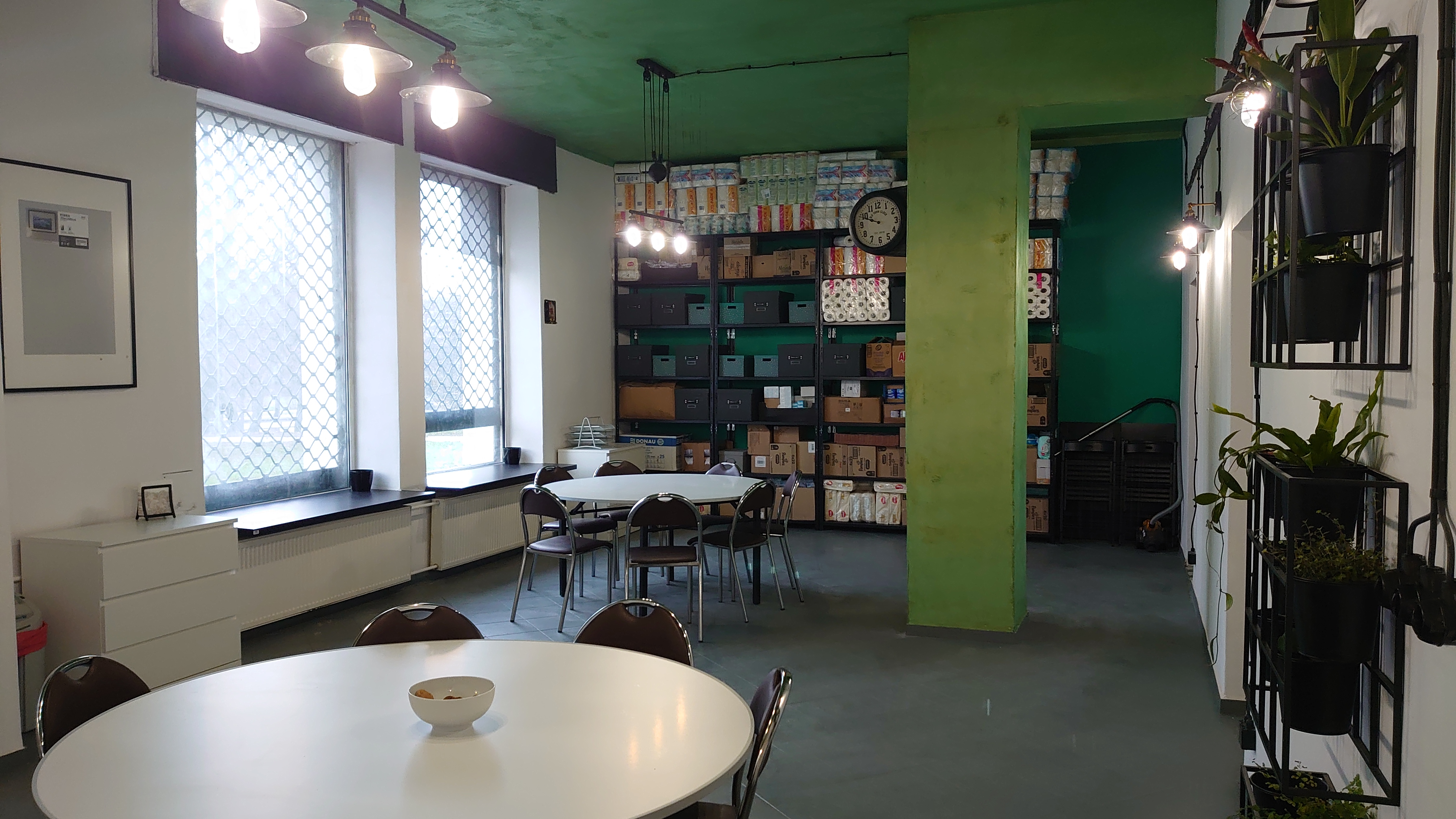 Ośrodek Stażowo Terapeutyczny już działa i pomaga. Widok na wyremontowaną salę // fot. Przemysław Lebiedziński