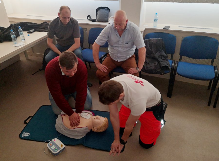 Szkolenie z pierwszej pomocy dla gdyńskich kierowc&oacute;w i pracownik&oacute;w komunikacji miejskiej, fot. ZKM Gdynia / archiwum