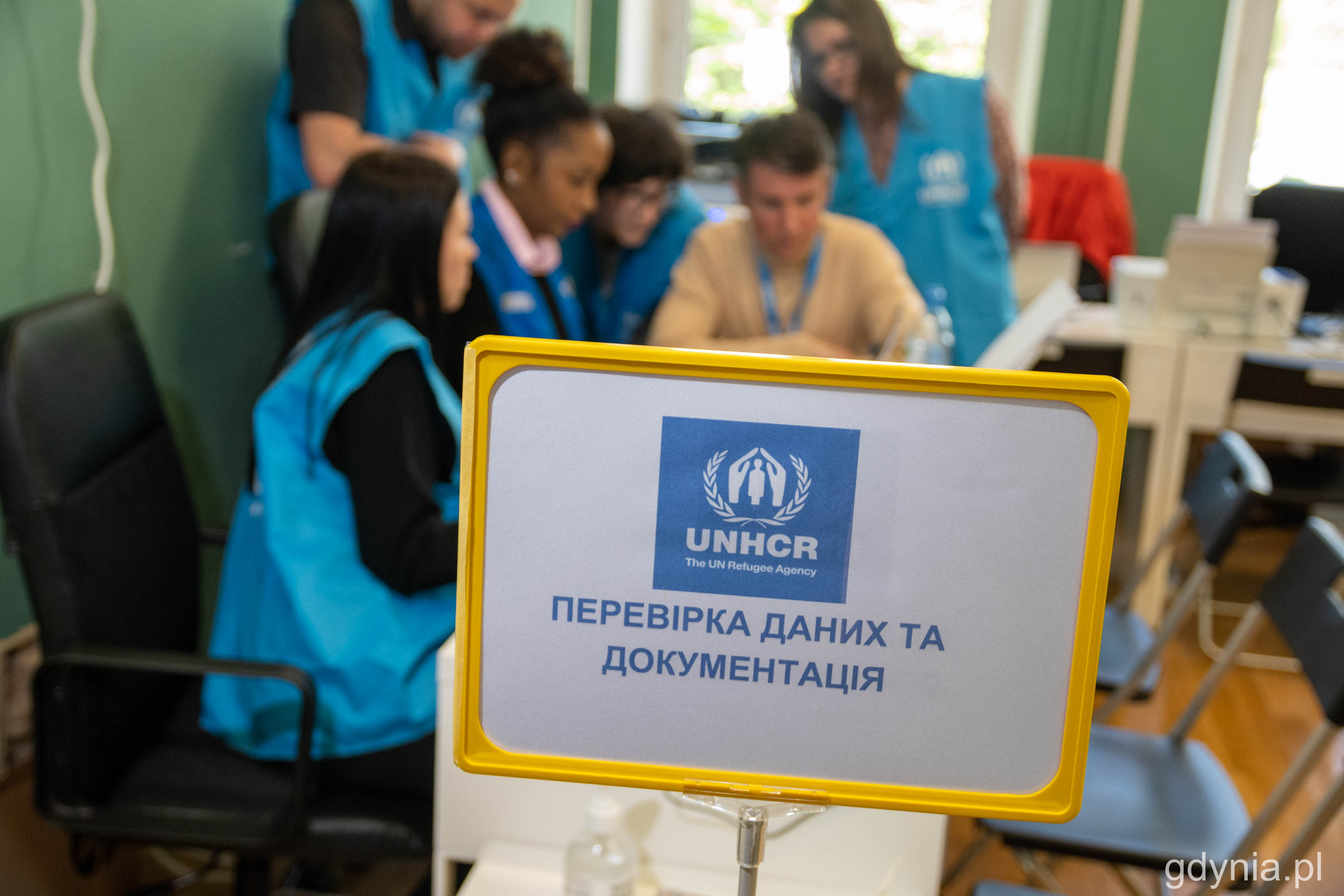 Wnętrze punktu UNHCR w Gdyni
