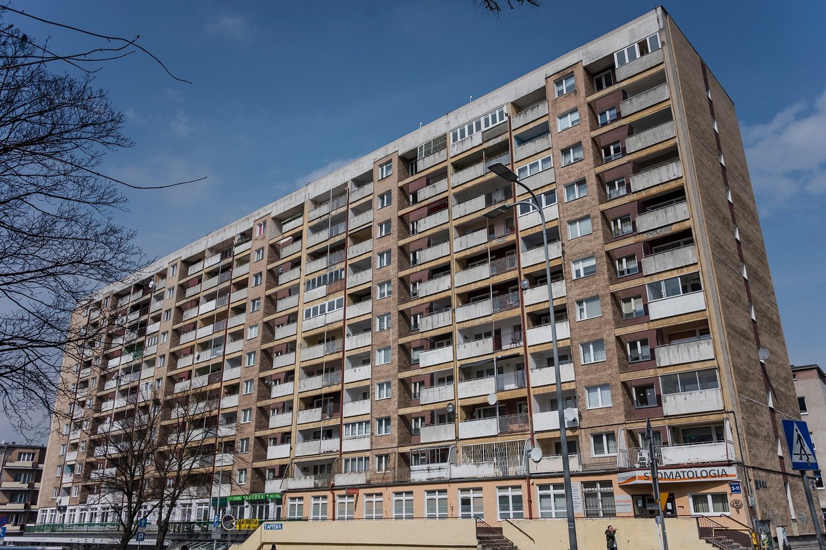 Budynek przy ul. Żołnierzy I Armii Wojska Polskiego zwany &bdquo;Dolarowcem&rdquo; // fot. Paweł J&oacute;źwiak 