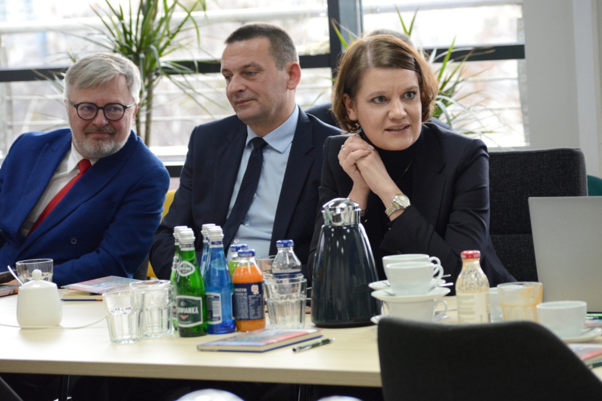 Wiceprezydentka Gdyni Katarzyna Gruszecka-Spychała podczas spotkania z ministrem sportu i turystyki, które odbyło się w Warszawie 