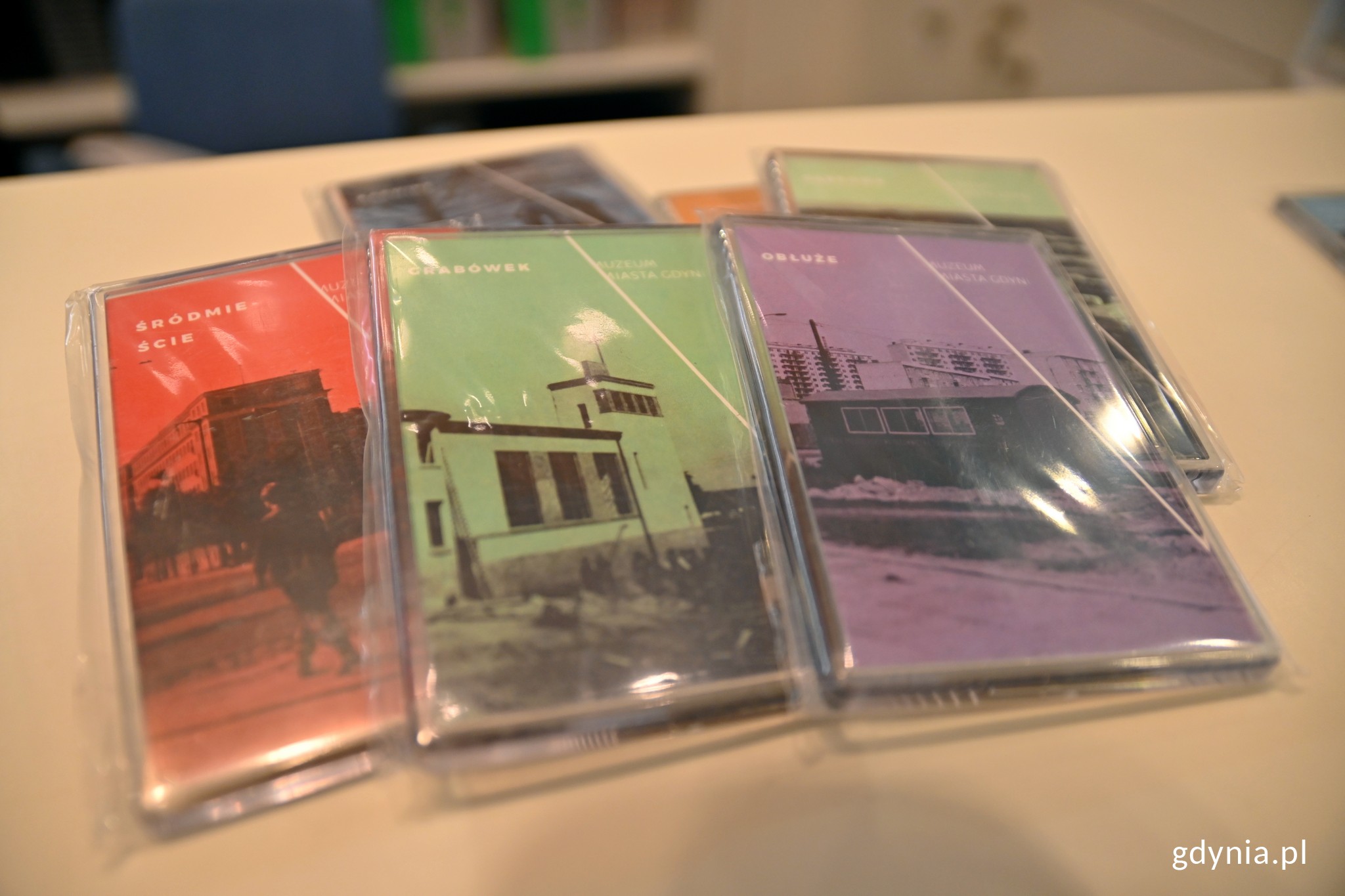 Magnesy dzielnicowe dostępne w Muzeum Miasta Gdyni // fot. Magdalena Czernek