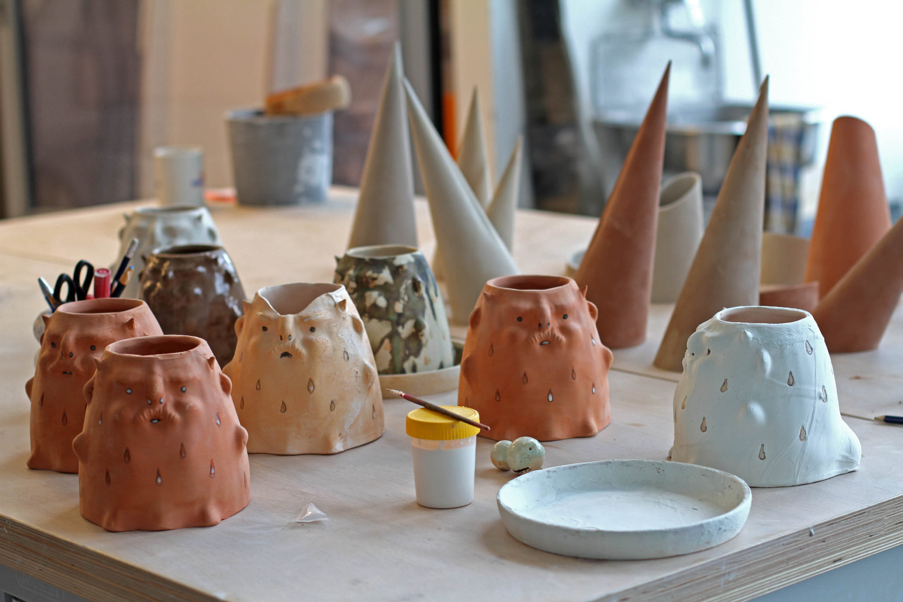 Kolekcja ceramiki Gl&euml;na. Źr&oacute;dło: Fundacja MOZI