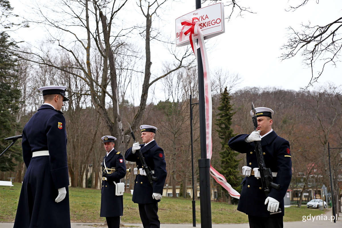 Wojskowa asysta honorowa marynarki Wojennej RP. Fot. Przemysław Kozłowski 